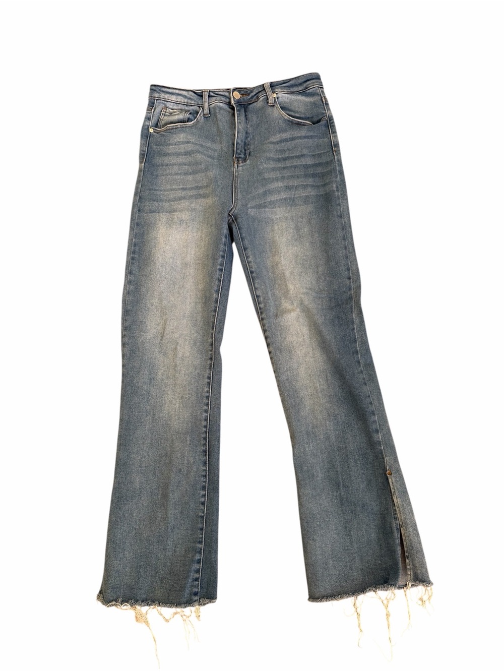 Straight Leg Washed Blue Jeans with Frayed Hem